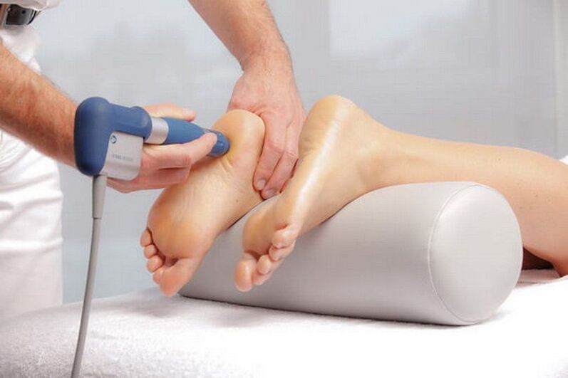 Vykonávanie terapie rázovými vlnami